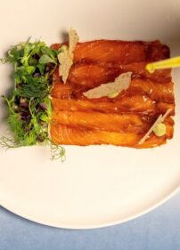 Denizden Restoran – imza somon
